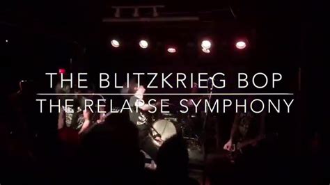 Blitzkrieg Bop - A High-Octane Symphony of Rebellion and Melodic Anarchy